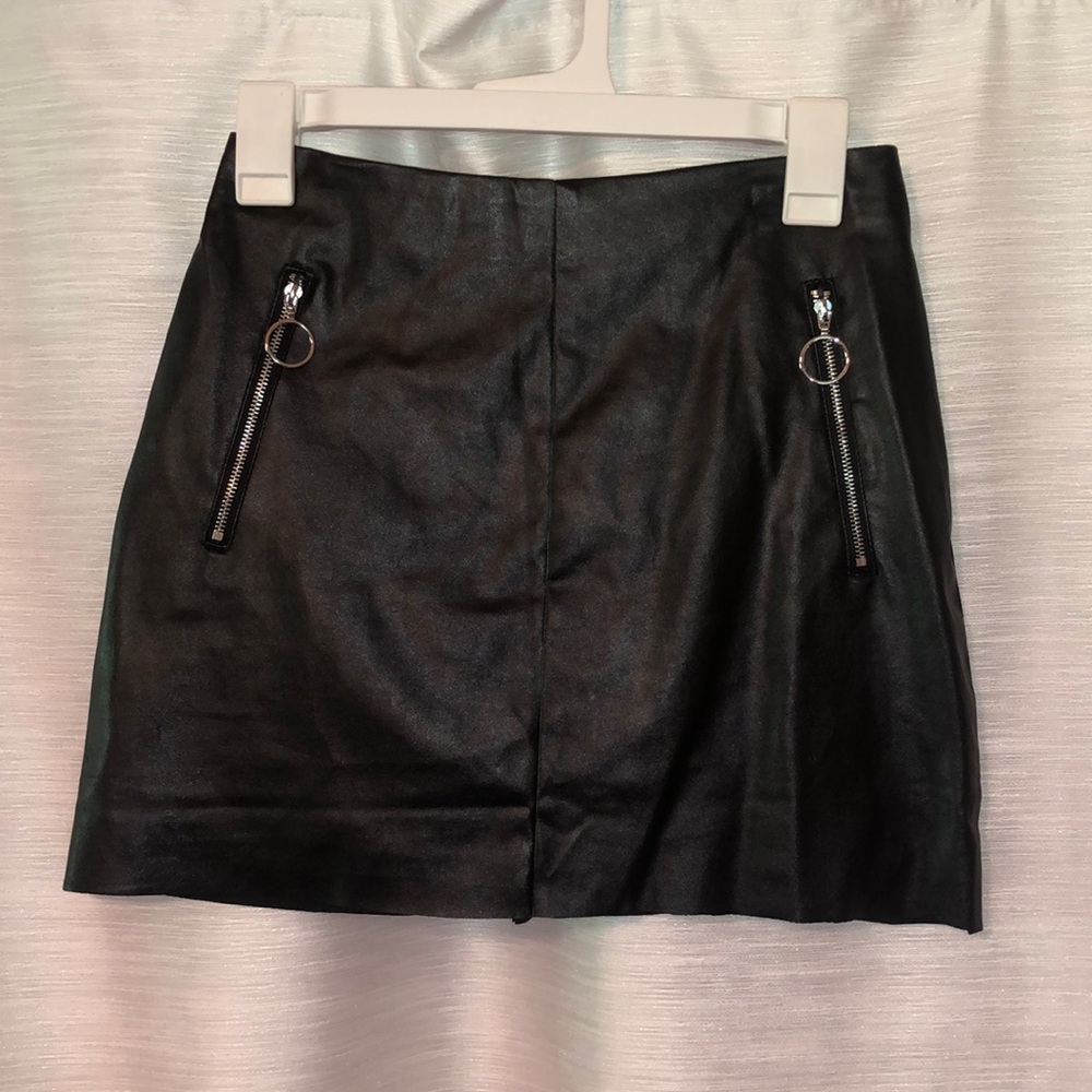 ❤️ Faux Leather Skirt